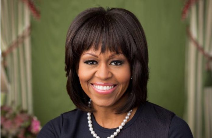 Michelle Obama no es una transgénero o un hombre contrario a los rumores 