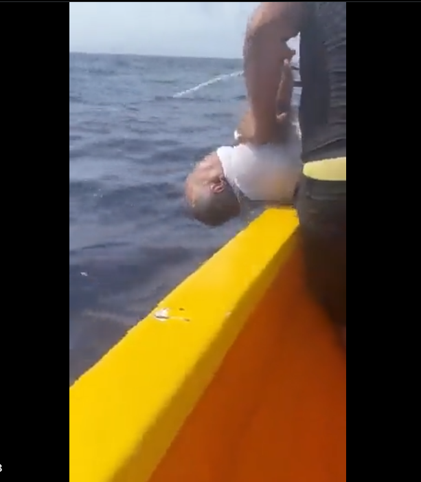 News MRandom Reinaldo Fuentes Campos video filtrado del hombre que fue lanzado al mar por sicarios del clan del golfo